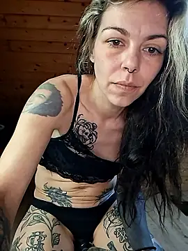 Snapshot of SophiaBlackfoxx chatting on 21, 12, 2025 SophiaBlackfoxx online show from 21, 12, 2025