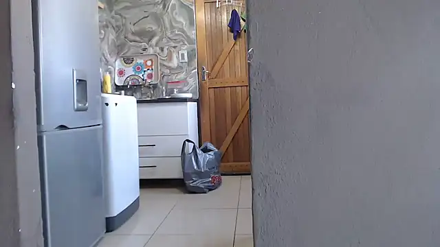 Snapshot of ThickyMinajxx chatting on 17, 10, 2025 ThickyMinajxx online show from 17, 10, 2025