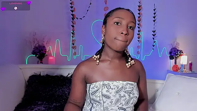 EmmaSanzz  online show from 16, 10, 2025