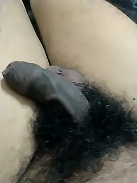 Snapshot of sravan357 chatting on 21, 11, 2025 sravan357 online show from 21, 11, 2025