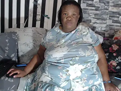 BigHotMatureXx online show from 4, 2, 2026