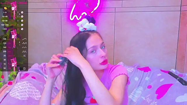 Snapshot of Vanessa_Florence chatting on 2, 3, 2025 Vanessa Florence online show from 2, 3, 2025