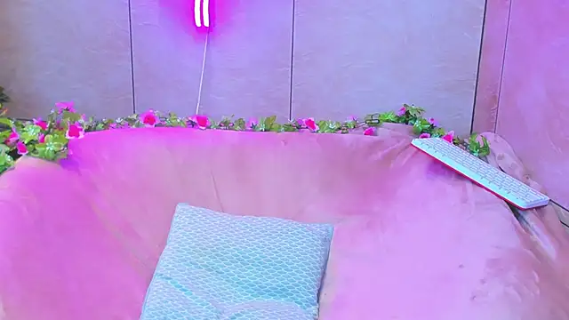 Snapshot of Vanessa_Florence chatting on 21, 3, 2025 Vanessa Florence online show from 21, 3, 2025