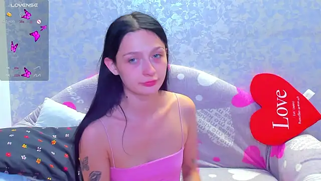 Snapshot of Vanessa_Florence chatting on 6, 10, 2025 Vanessa Florence online show from 6, 10, 2025