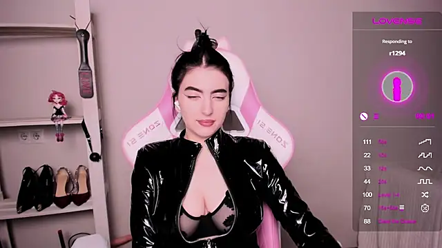 Snapshot of EvangelinaVangelis chatting on 9, 3, 2025 EvangelinaVangelis online show from 9, 3, 2025