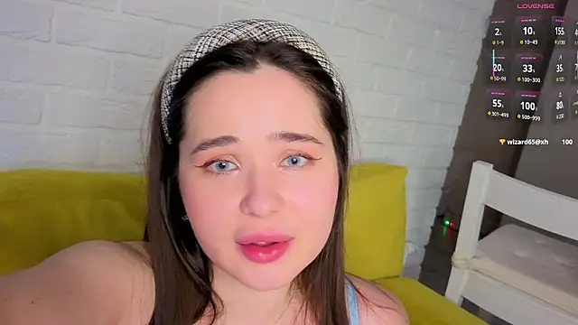 Snapshot of KateBleare chatting on 9, 3, 2026 KateBleare online show from 9, 3, 2026