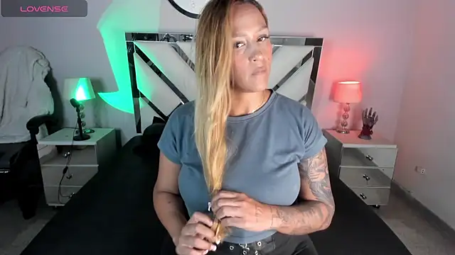 AnyyJones online show from 7, 3, 2025