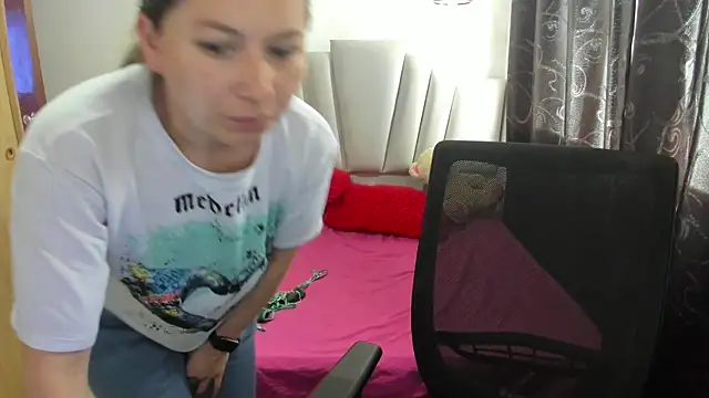 samantha  wilson online show from 4, 11, 2025