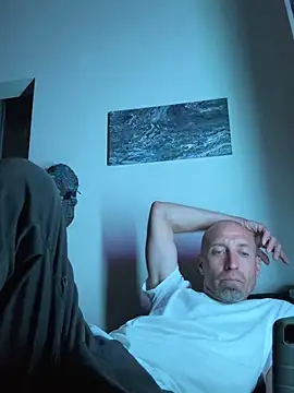 Snapshot of El_Gizmo chatting on 25, 10, 2025 El Gizmo online show from 25, 10, 2025