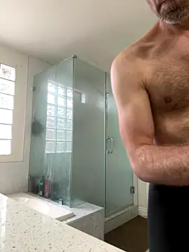 Snapshot of El_Gizmo chatting on 13, 11, 2025 El Gizmo online show from 13, 11, 2025