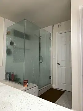 Snapshot of El_Gizmo chatting on 19, 11, 2025 El Gizmo online show from 19, 11, 2025