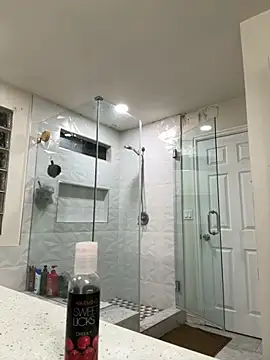 Snapshot of El_Gizmo chatting on 27, 11, 2025 El Gizmo online show from 27, 11, 2025