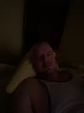 Snapshot of Evolite123 chatting on 6, 3, 2025 Evolite123 online show from 6, 3, 2025