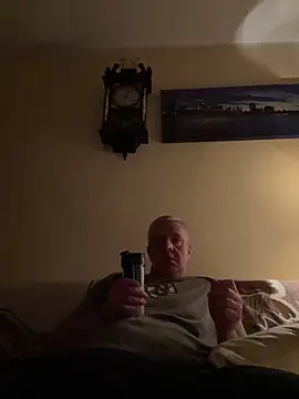 Snapshot of Evolite123 chatting on 8, 3, 2025 Evolite123 online show from 8, 3, 2025