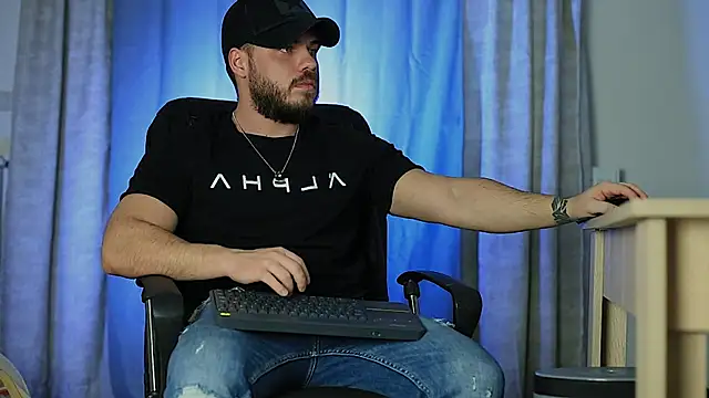juliusmasters online show from 5, 1, 2025