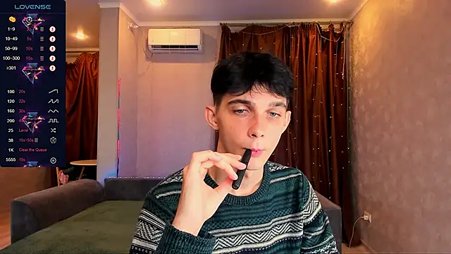 Snapshot of Aaron_Boom chatting on 20, 9, 2025 Aaron Boom online show from 20, 9, 2025