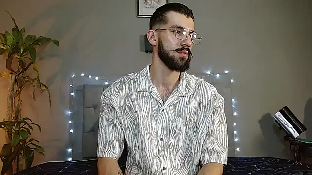 Snapshot of Mr_WhiteCock chatting on 25, 1, 2025 Mr WhiteCock online show from 25, 1, 2025
