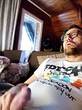 Snapshot of tomee83 chatting on 16, 12, 2025 tomee83 online show from 16, 12, 2025