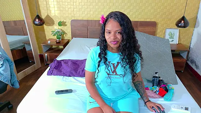 Squirter pussybomb online show from 15, 1, 2025