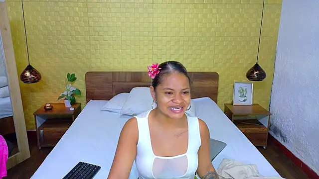 Squirter pussybomb online show from 7, 2, 2025