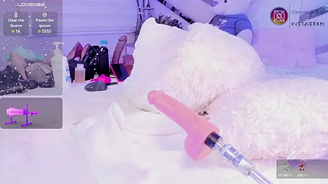 Snapshot of Emma-kell chatting on 24, 2, 2025 Emma-kell online show from 24, 2, 2025