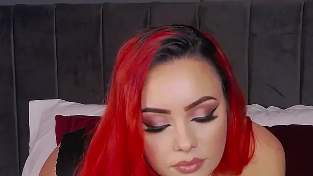 Snapshot of Emmelyn chatting on 14, 3, 2026 Emmelyn online show from 14, 3, 2026