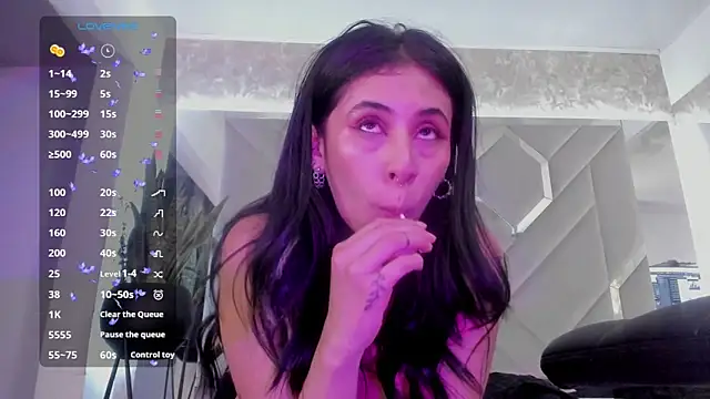 Sara Foxx1 online show from 2, 3, 2025