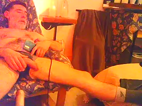 Snapshot of DaddyQuimHot chatting on 9, 12, 2024 DaddyQuimHot online show from 9, 12, 2024