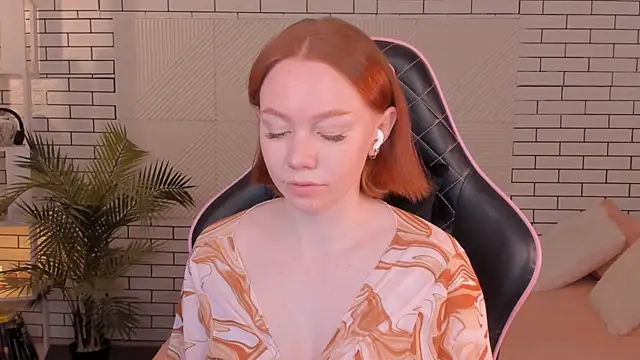 foxyMistrees online show from 21, 12, 2024