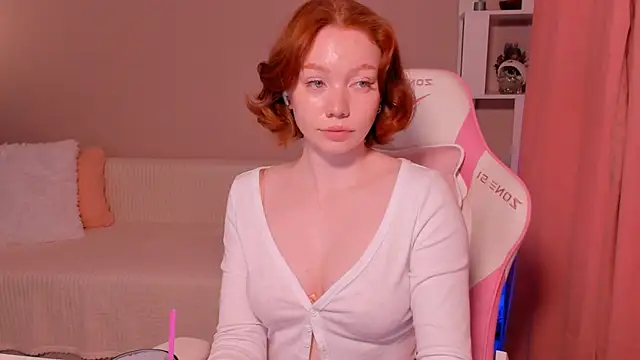 foxyMistrees online show from 25, 12, 2024