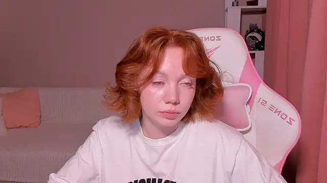 foxyMistrees online show from 25, 1, 2025