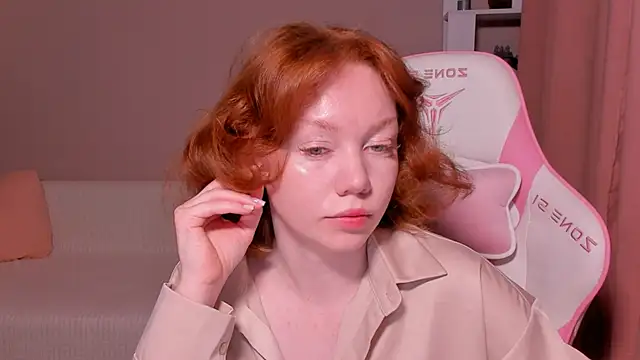 foxyMistrees online show from 26, 1, 2025