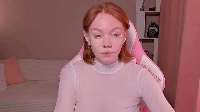 foxyMistrees online show from 21, 2, 2025