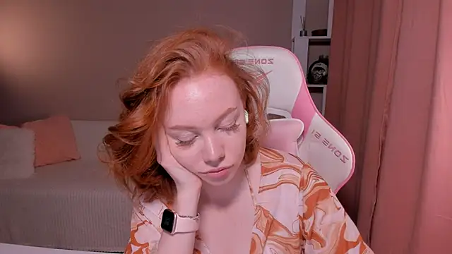 foxyMistrees online show from 18, 3, 2025