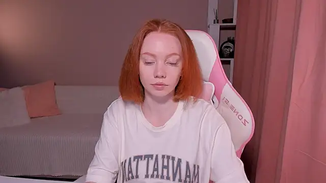 foxyMistrees online show from 23, 3, 2025