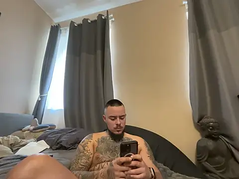 Snapshot of 5andre5 chatting on 11, 4, 2026 5andre5 online show from 11, 4, 2026