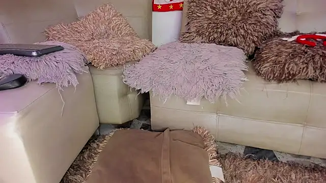 DahianaLincoln online show from 16, 12, 2025