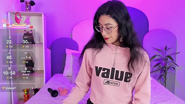 Snapshot of SophieGomez22 chatting on 19, 10, 2025 SophieGomez22 online show from 19, 10, 2025