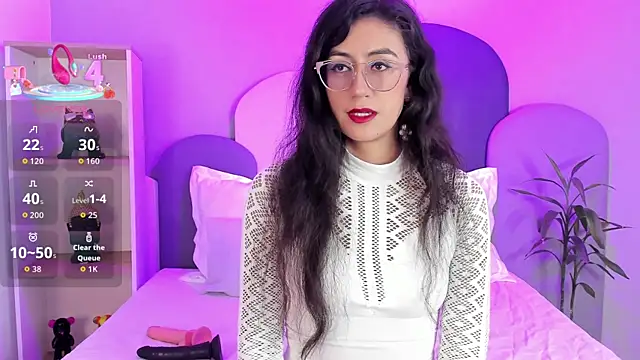 Snapshot of SophieGomez22 chatting on 16, 11, 2025 SophieGomez22 online show from 16, 11, 2025