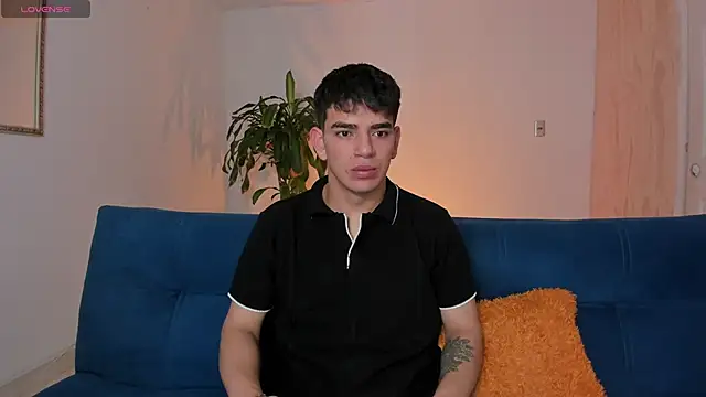 Snapshot of Ares_Johnson chatting on 8, 10, 2025 Ares Johnson online show from 8, 10, 2025