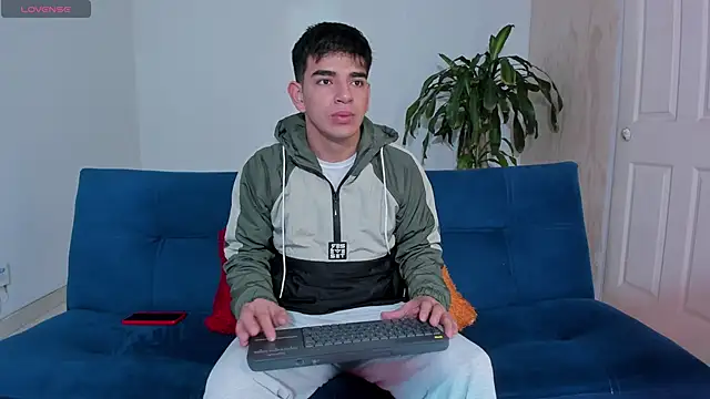 Snapshot of Ares_Johnson chatting on 21, 10, 2025 Ares Johnson online show from 21, 10, 2025