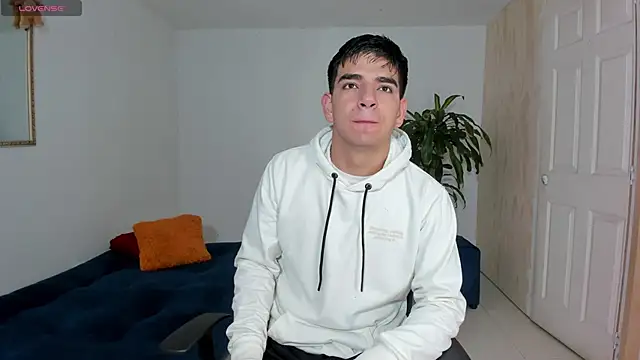 Snapshot of Ares_Johnson chatting on 25, 10, 2025 Ares Johnson online show from 25, 10, 2025