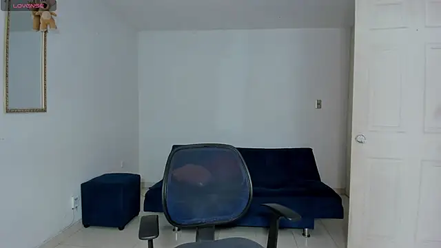 Snapshot of Ares_Johnson chatting on 5, 11, 2025 Ares Johnson online show from 5, 11, 2025