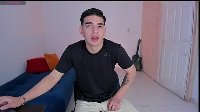 Snapshot of Ares_Johnson chatting on 20, 11, 2025 Ares Johnson online show from 20, 11, 2025