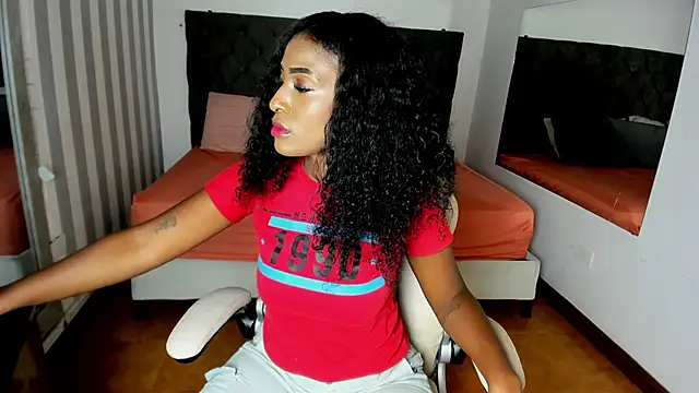 Snapshot of rebeca_cortez_ chatting on 14, 3, 2025 rebeca cortez online show from 14, 3, 2025