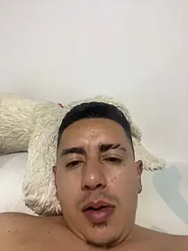 Snapshot of DanielGomez9 chatting on 17, 12, 2024 DanielGomez9 online show from 17, 12, 2024