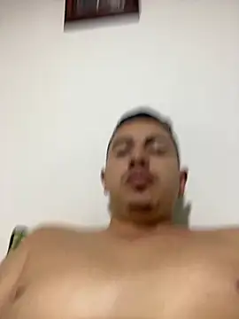 Snapshot of DanielGomez9 chatting on 14, 1, 2025 DanielGomez9 online show from 14, 1, 2025