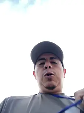 Snapshot of DanielGomez9 chatting on 20, 1, 2025 DanielGomez9 online show from 20, 1, 2025