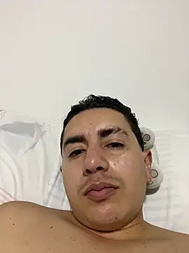 Snapshot of DanielGomez9 chatting on 20, 2, 2025 DanielGomez9 online show from 20, 2, 2025