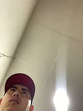 Snapshot of DanielGomez9 chatting on 24, 2, 2025 DanielGomez9 online show from 24, 2, 2025